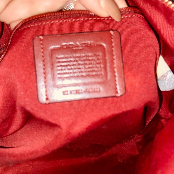 Coach Women's Deep Burgundy Leather Shoulder Bag - Picture 7 of 9